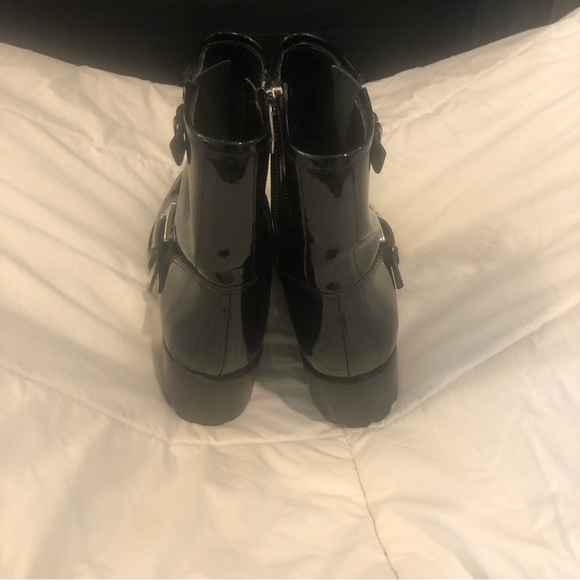 Black Michael Kors boots with side buckles and zip up - Picture 2 of 5